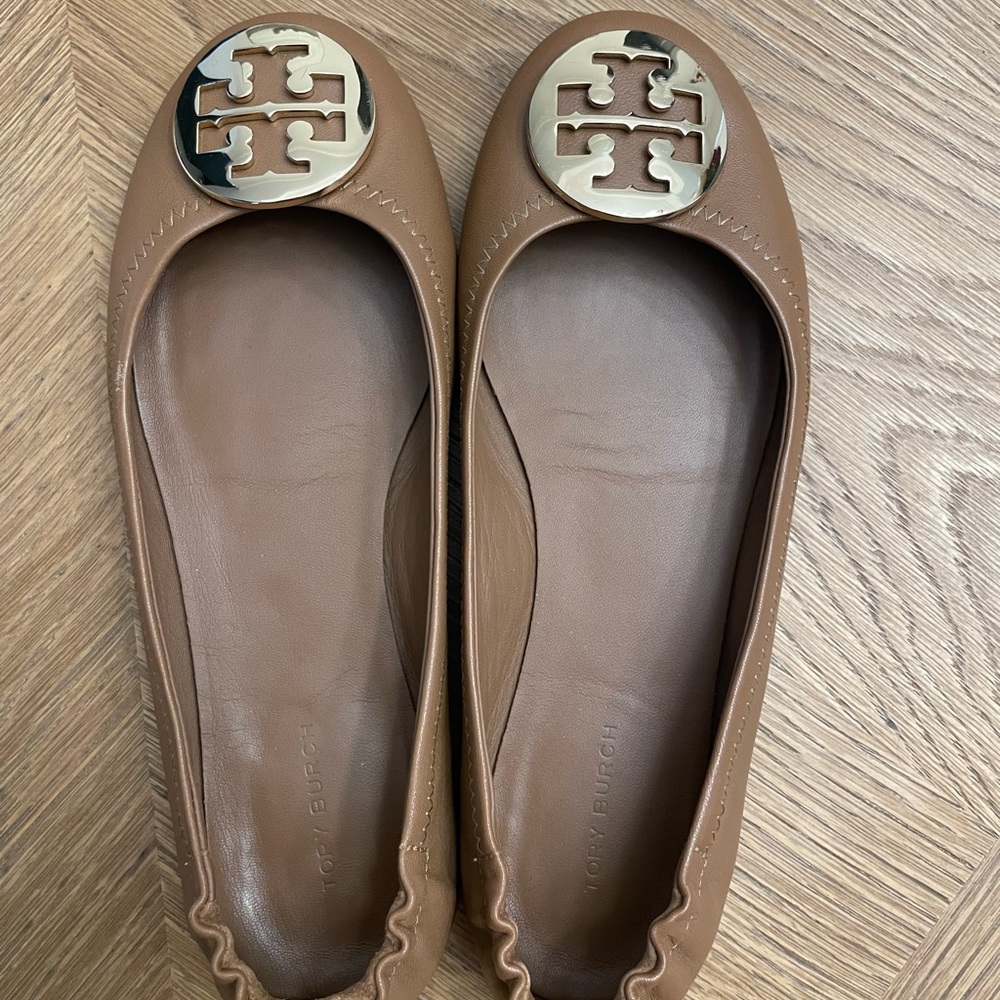 Tory Burch Minnie Tan Leather Flats with Gold Logo